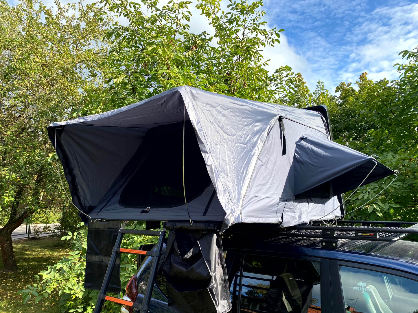 Rooftop tent CLASSIC FOLD 2100 Grey