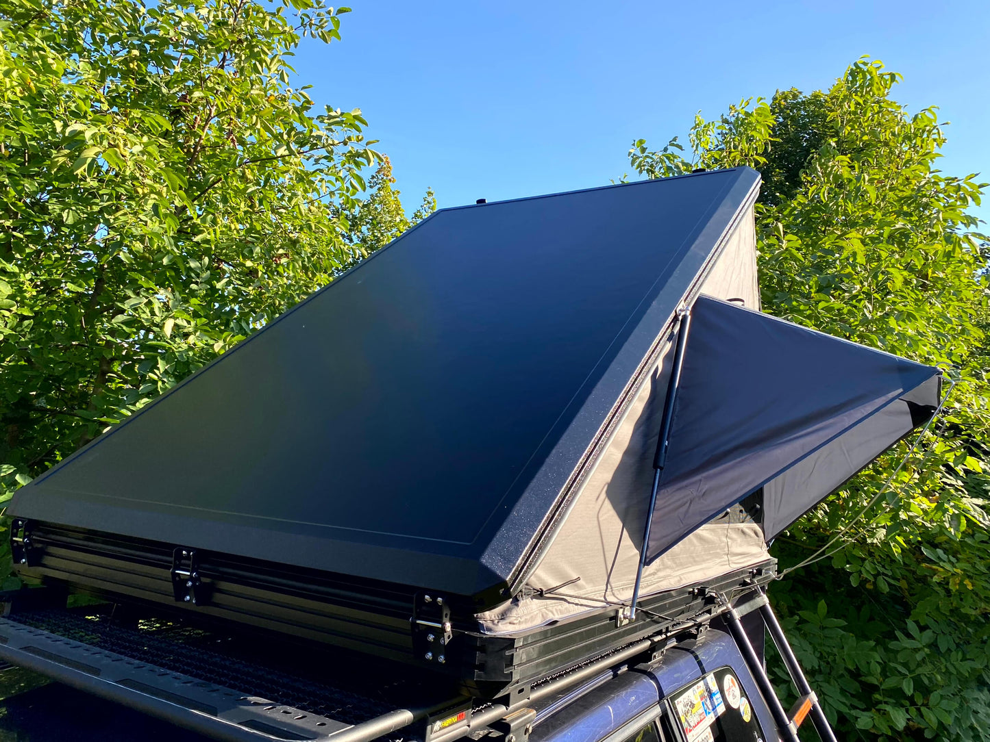 Rooftop tent TRIANGLE NEXT 1430 Grey